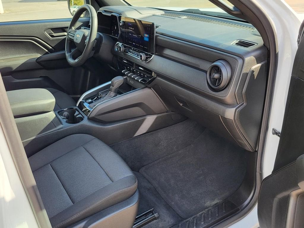 2024 Chevrolet Colorado WT