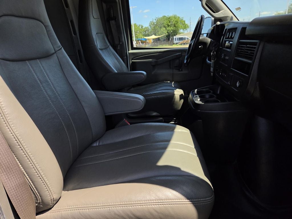 2023 Chevrolet Express Cargo 2500 WT