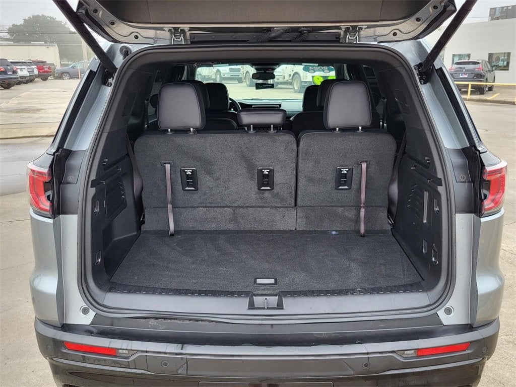 2024 GMC Acadia Elevation