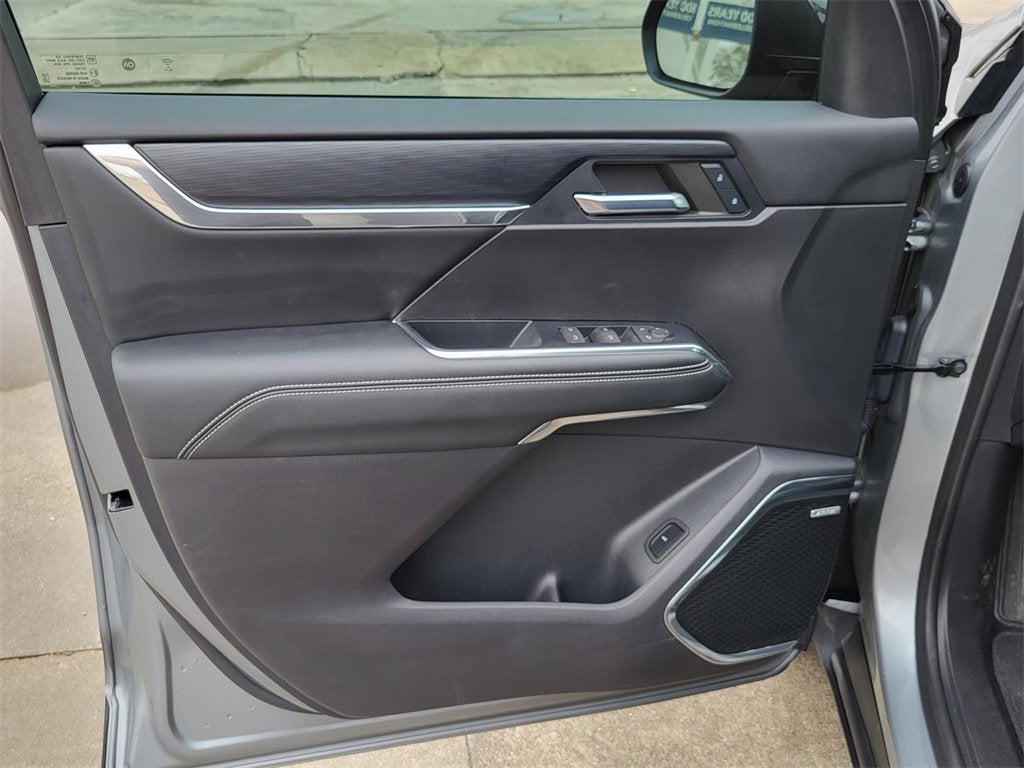 2024 GMC Acadia Elevation