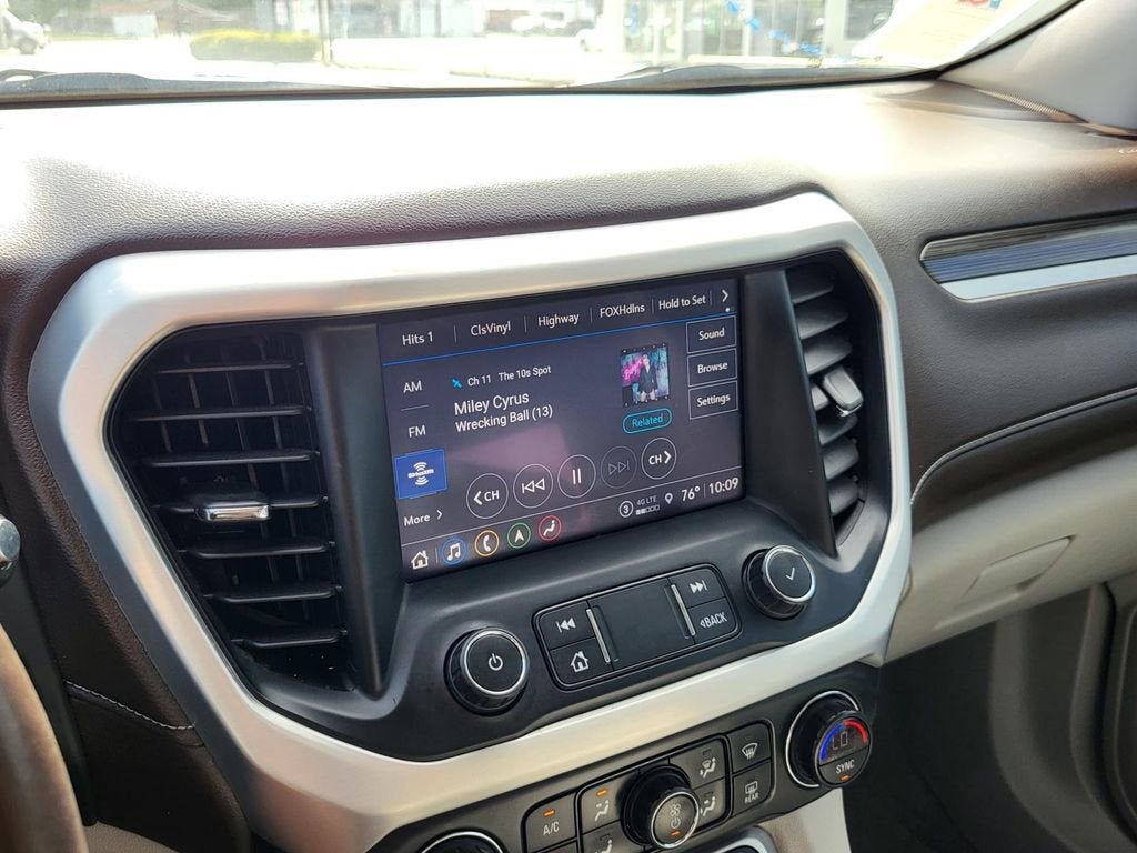 2022 GMC Acadia SLT