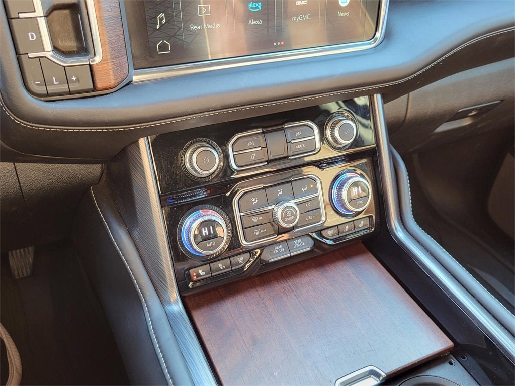 2023 GMC Yukon XL Denali Ultimate