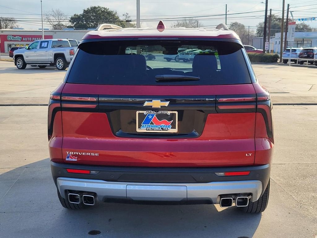 2024 Chevrolet Traverse LT