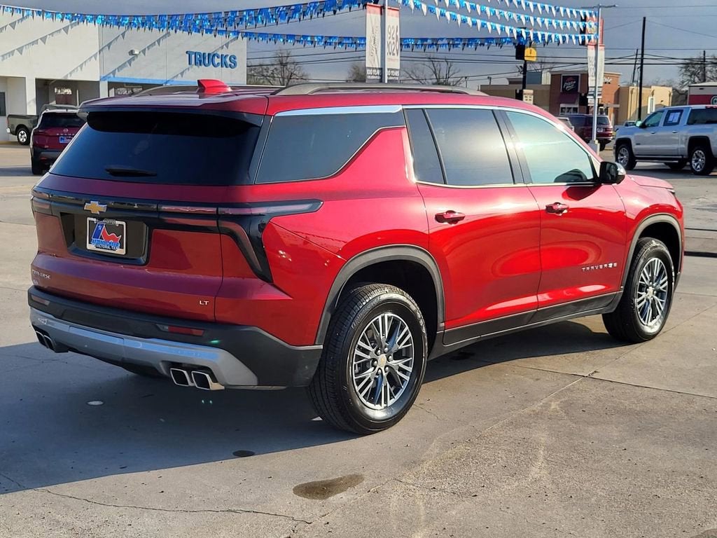 2024 Chevrolet Traverse LT
