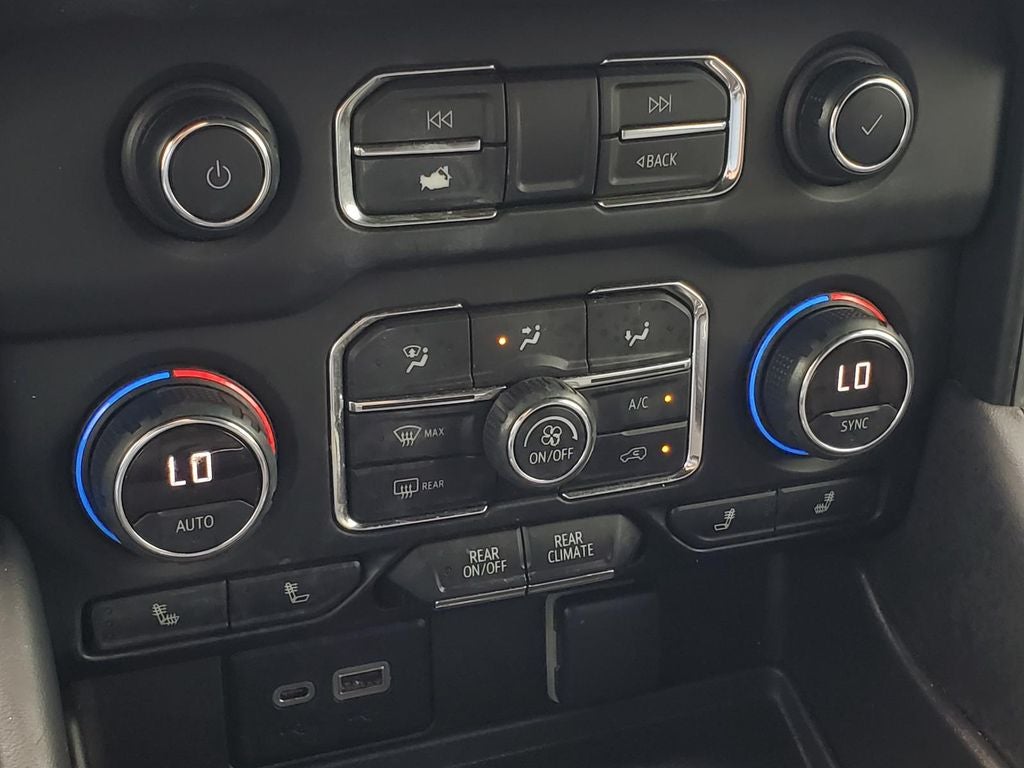 2021 Chevrolet Suburban LT