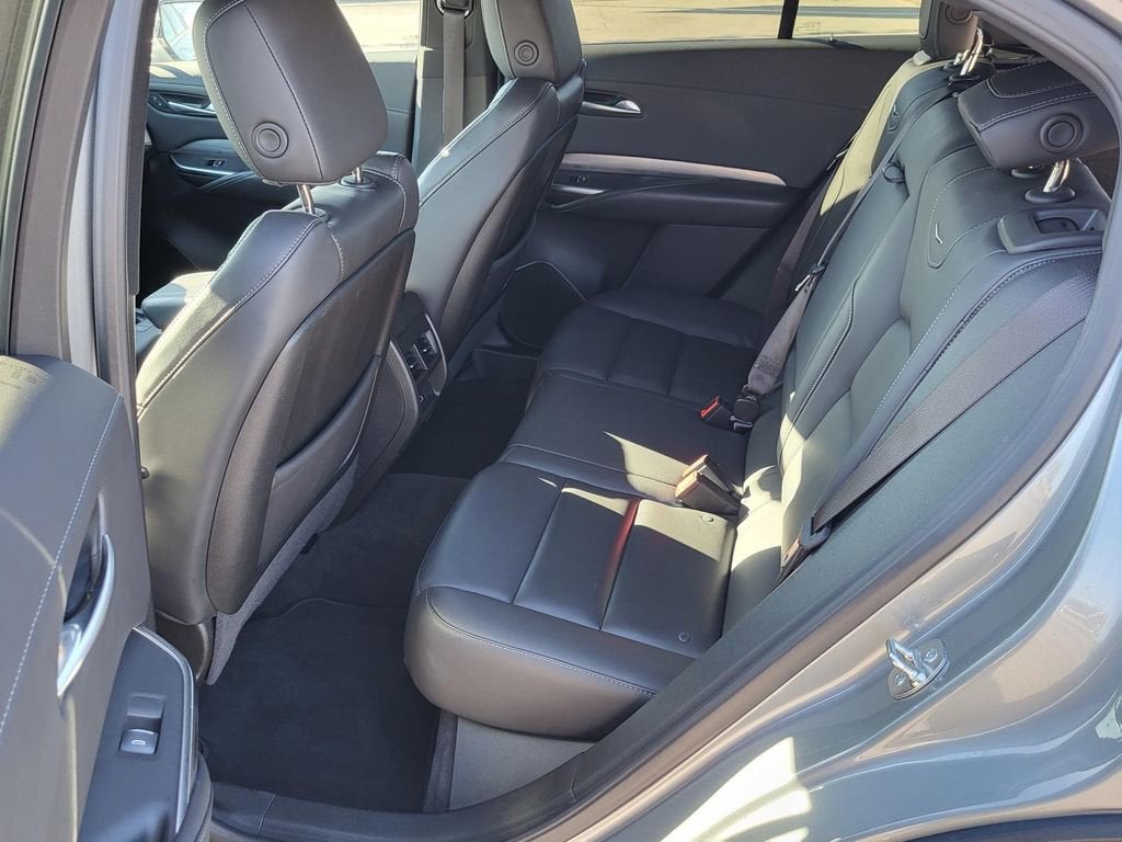 2025 Cadillac XT4 Premium Luxury