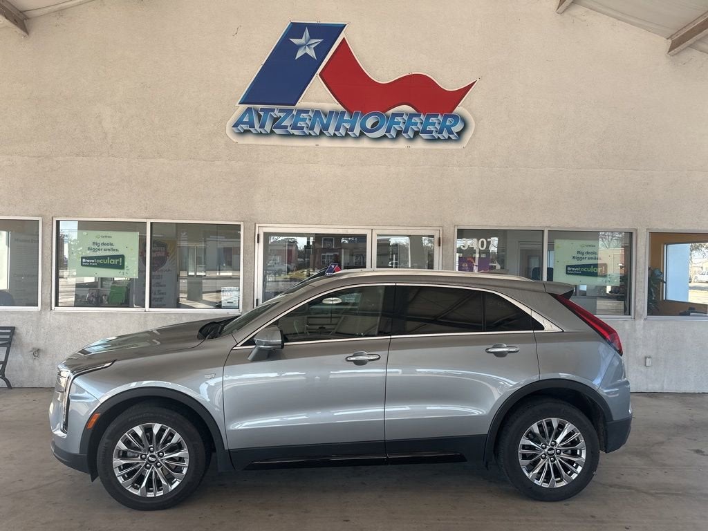 2025 Cadillac XT4 Premium Luxury