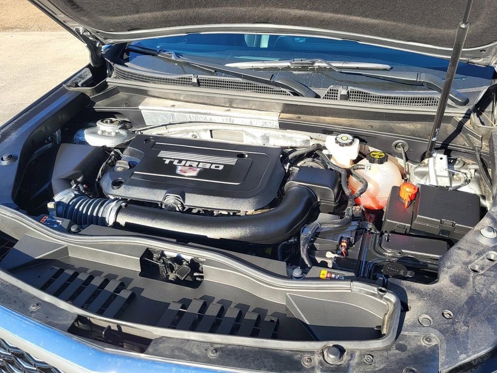 2025 Cadillac XT4 Premium Luxury