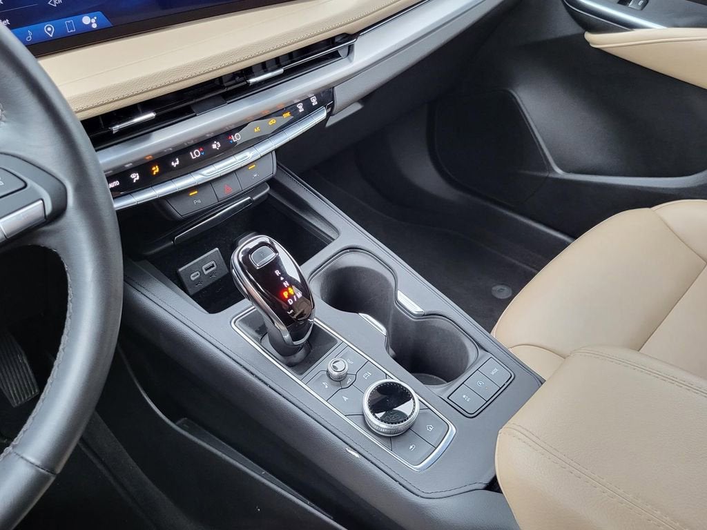 2025 Cadillac XT4 Premium Luxury