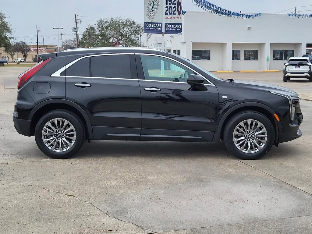 2025 Cadillac XT4 Premium Luxury