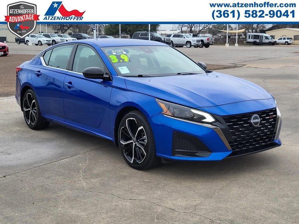 2025 Nissan Altima SR FWD