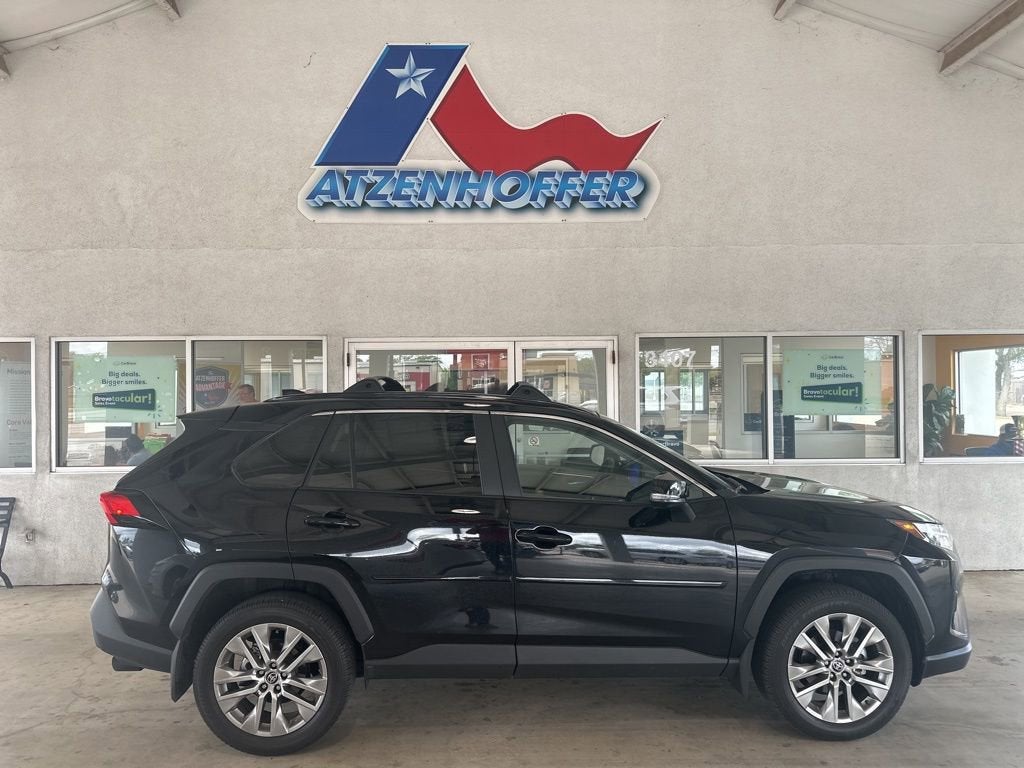 2025 Toyota RAV4 XLE Premium