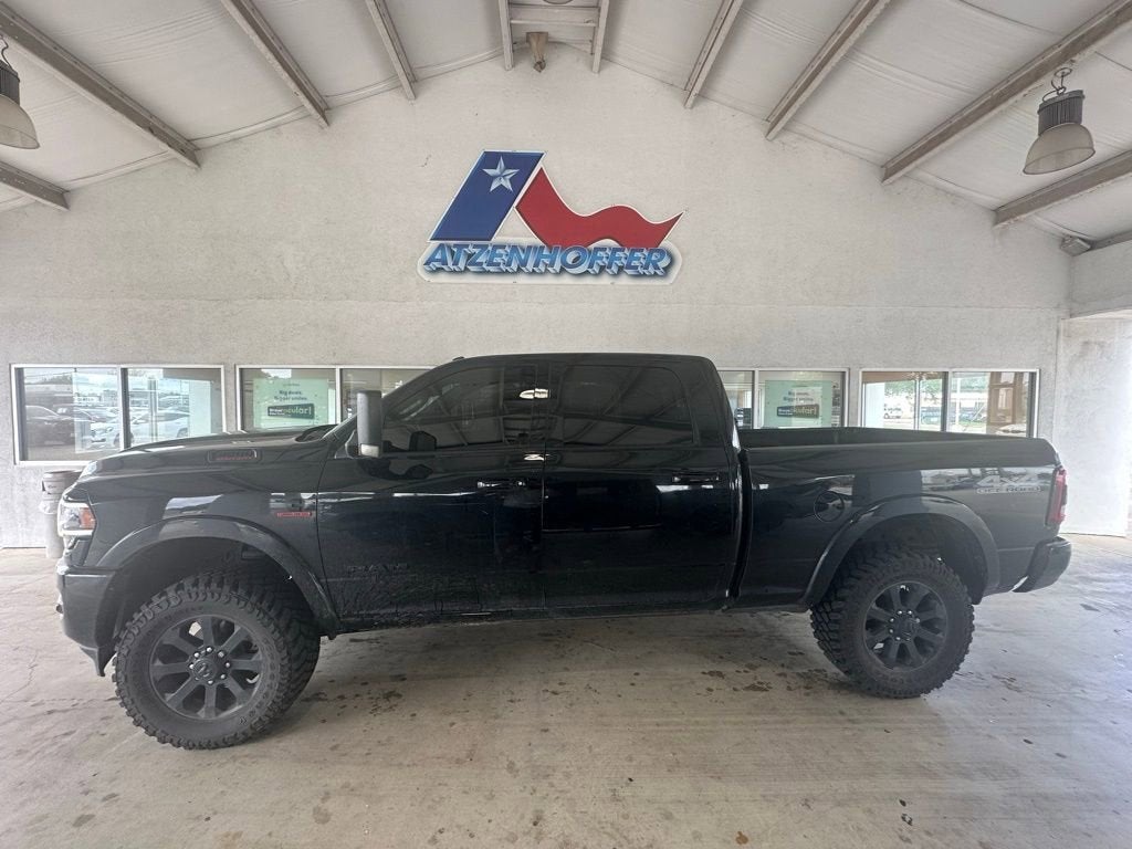 2022 RAM 2500 Laramie Crew Cab 4x4 6'4" Box