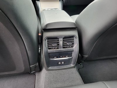 2025 BMW 3 Series 330i