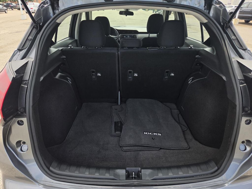 2023 Nissan Kicks SV Xtronic CVT