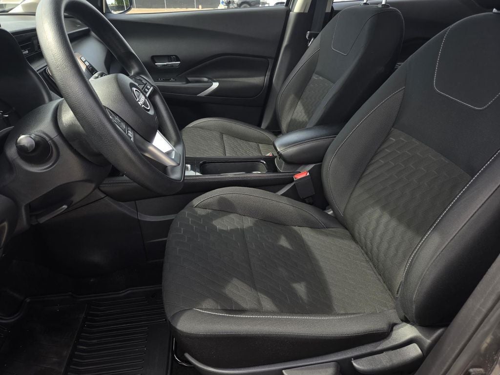 2023 Nissan Kicks SV Xtronic CVT