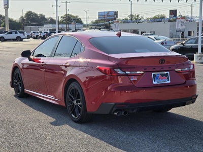 2025 Toyota Camry SE