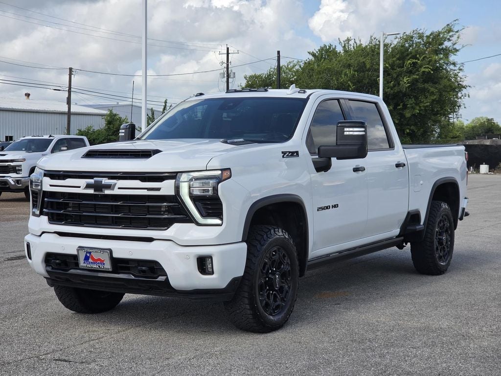 2024 Chevrolet Silverado LTZ