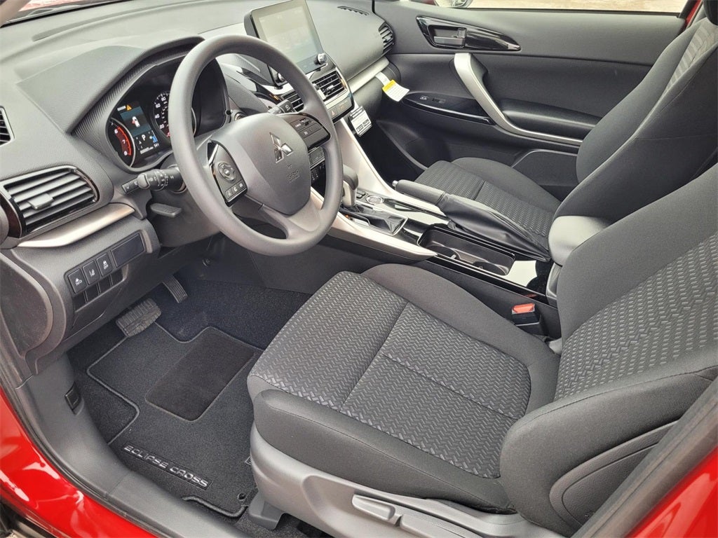 2025 Mitsubishi Eclipse Cross LE