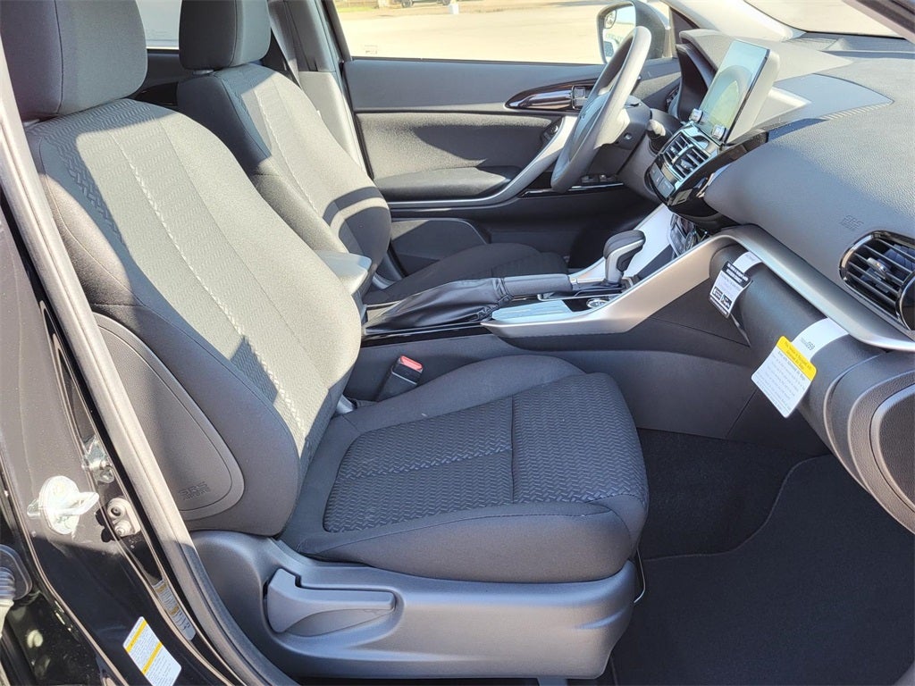 2025 Mitsubishi Eclipse Cross LE