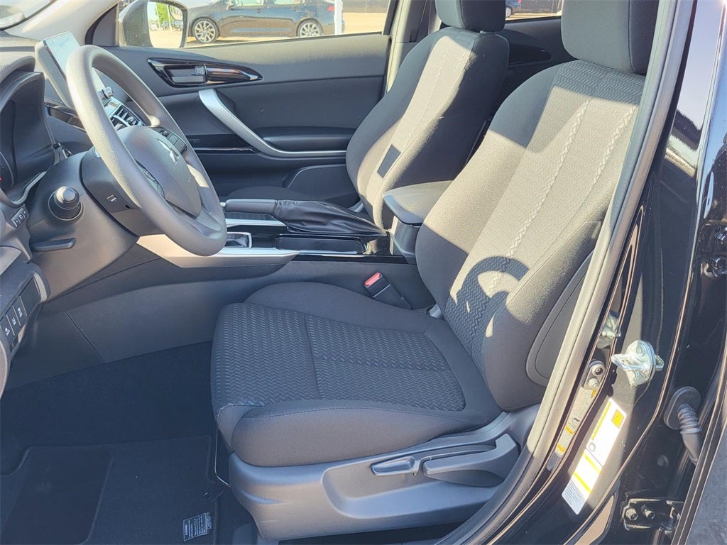 2025 Mitsubishi Eclipse Cross LE