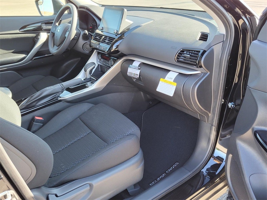 2025 Mitsubishi Eclipse Cross LE