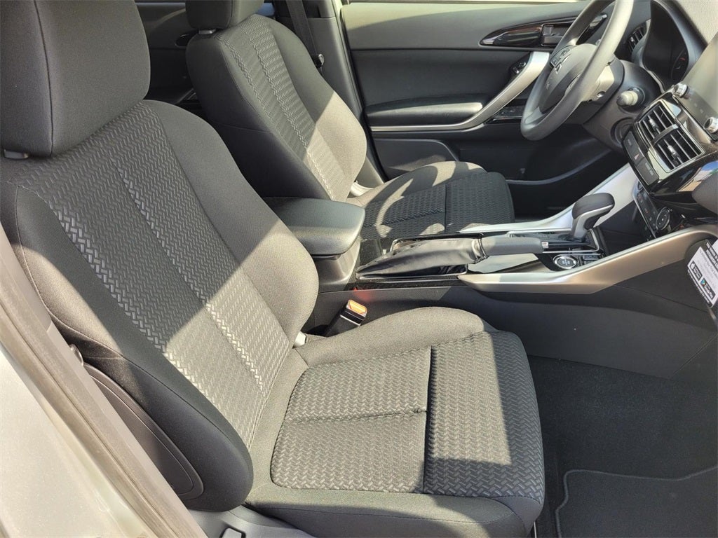 2025 Mitsubishi Eclipse Cross LE