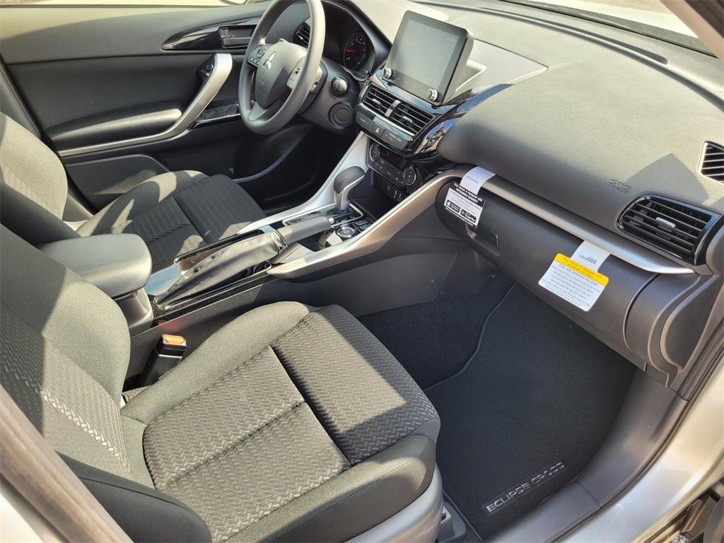 2025 Mitsubishi Eclipse Cross LE