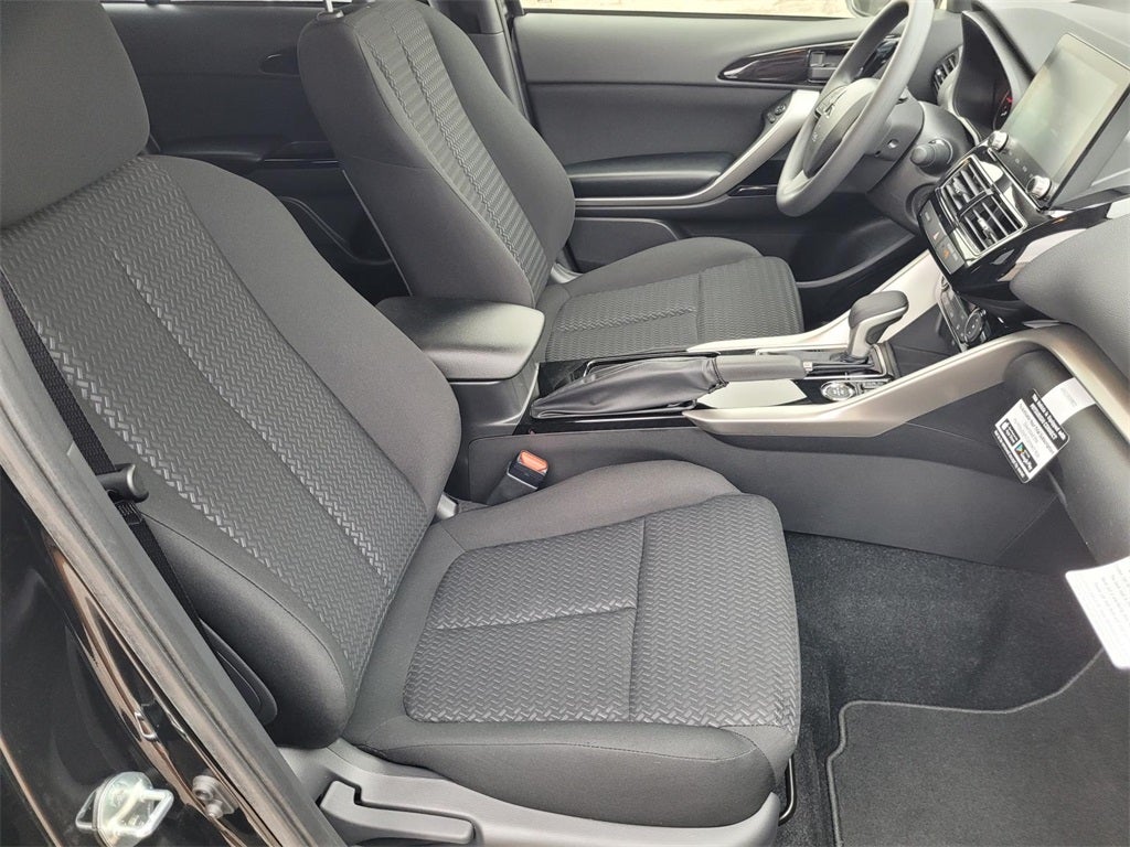 2025 Mitsubishi Eclipse Cross LE