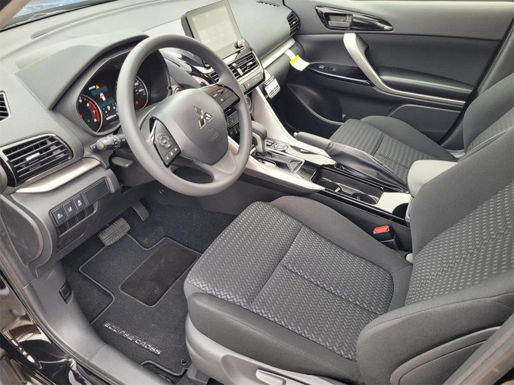 2025 Mitsubishi Eclipse Cross LE
