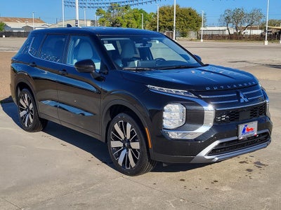 2026 Mitsubishi Outlander SE