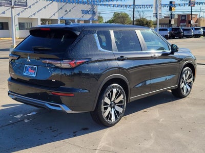 2026 Mitsubishi Outlander SE