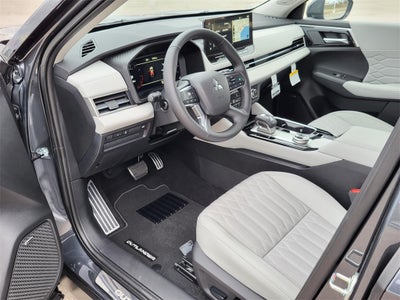 2026 Mitsubishi Outlander SEL