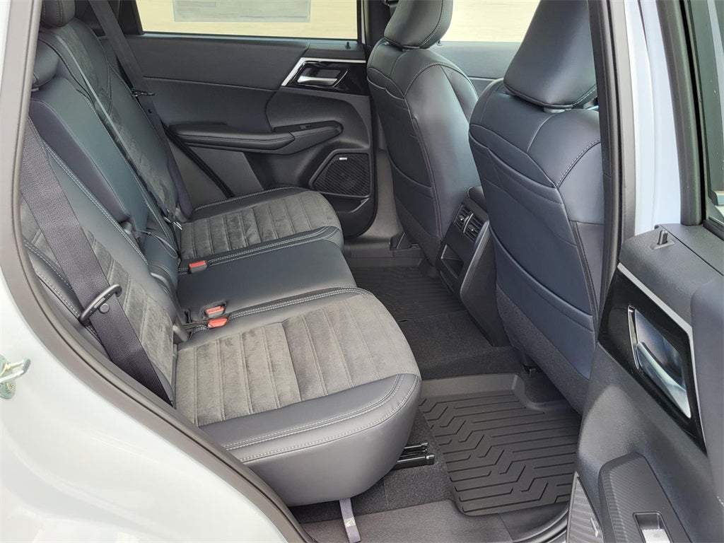 2025 Mitsubishi Outlander Trail Edition