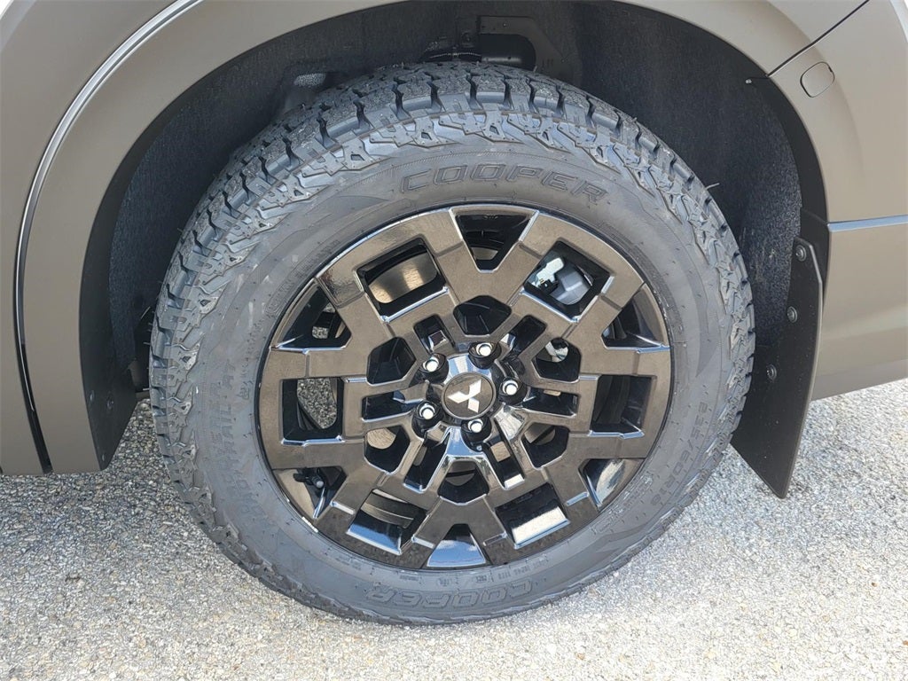 2025 Mitsubishi Outlander Trail Edition