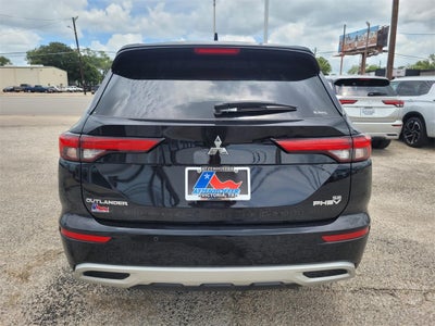 2024 Mitsubishi Outlander PHEV SE