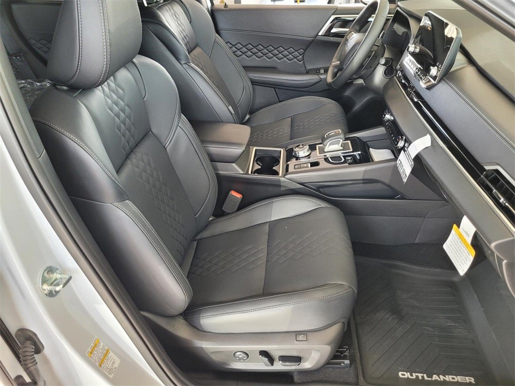 2024 Mitsubishi Outlander PHEV SEL
